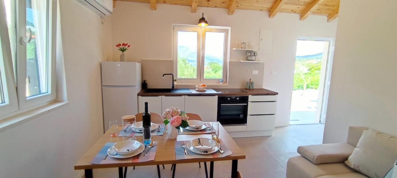 Stone House In Vineyard Villa Račišće Bagian luar foto